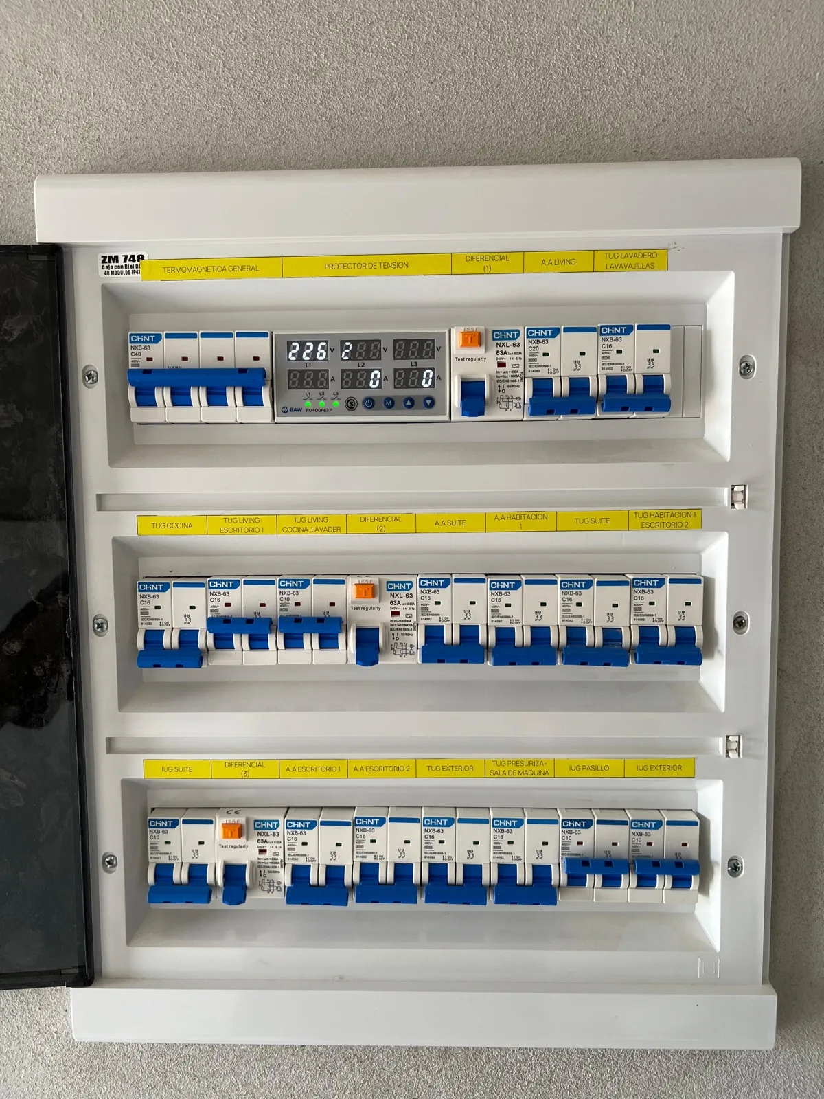 Imagen 1 del trabajo Tablero Con Protector De Tension.
